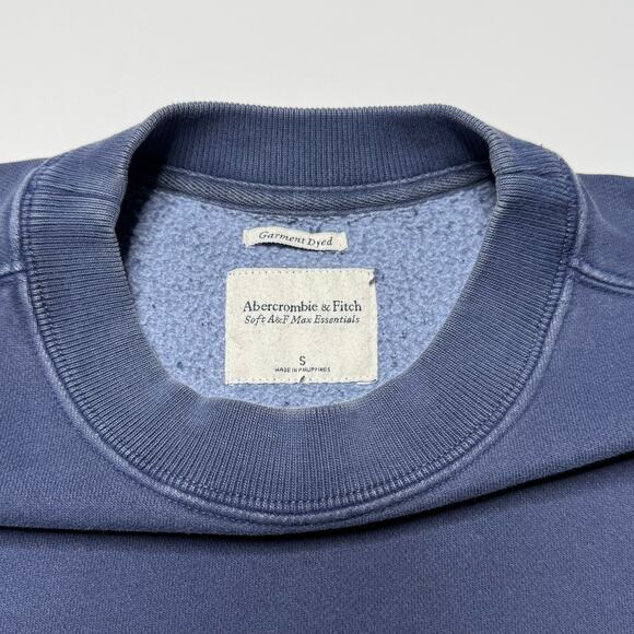 Abercrombie & Fitch | Blue Cropped Crewneck Sweatshirt - Picture 4 of 6